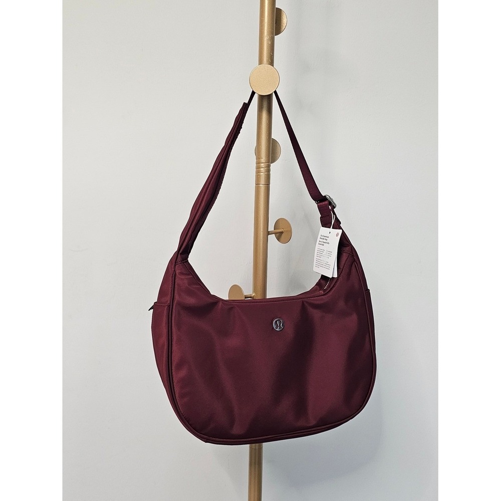 lululemon athletica City Essentials Shoulder Bag 4L Burgundy Shoulder Bag - Picture 12 of 16